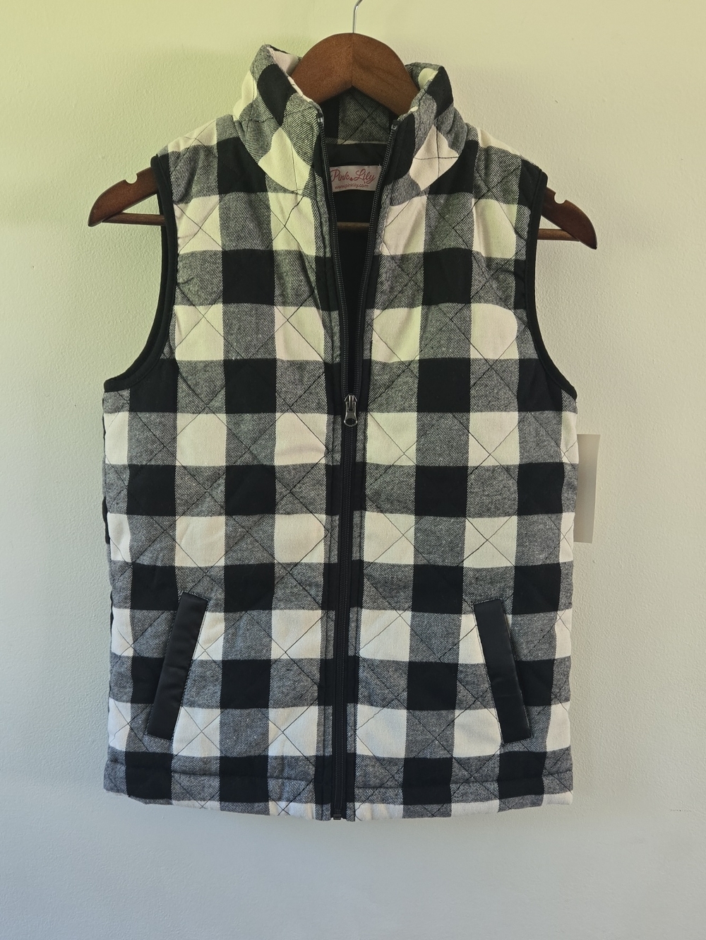 Pink Lily Buffalo Plaid Quilted Puffer Vest Black & White Small NWT